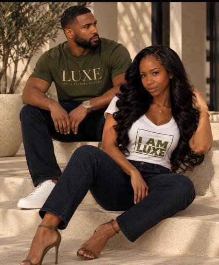 IAMLUXE gold circular monogram